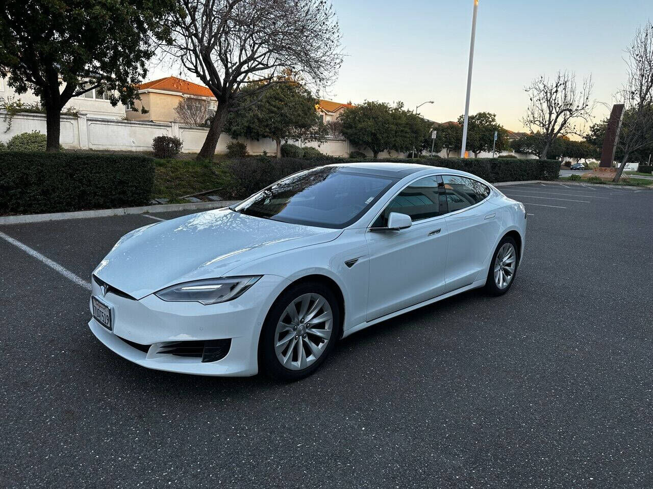 2016 TESLA Model S
