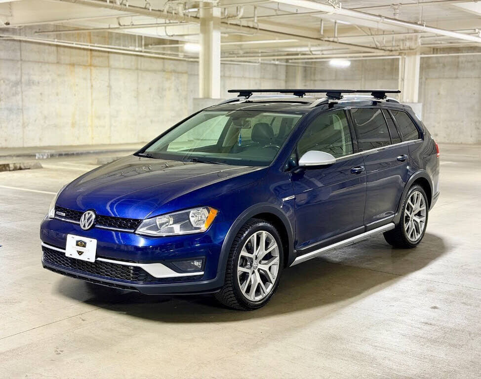 2017 VOLKSWAGEN Golf Alltrack