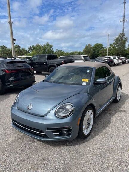 2019 VOLKSWAGEN Beetle