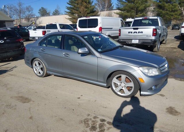 2009 MERCEDES-BENZ C-Class