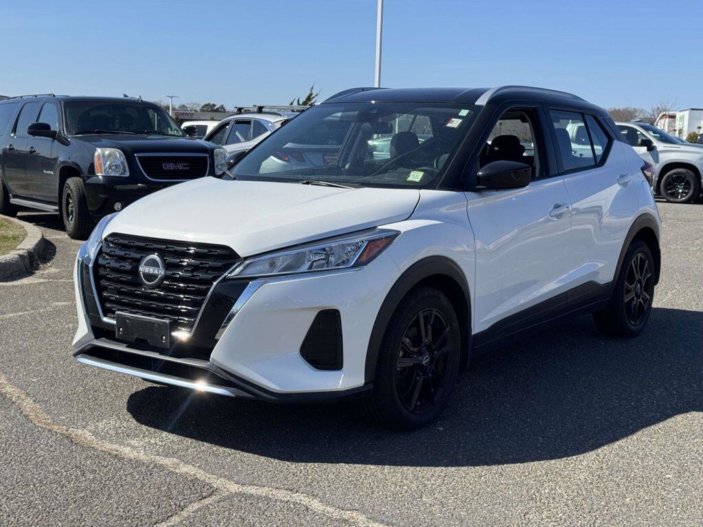 2023 NISSAN Kicks
