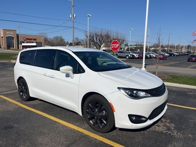 2019 CHRYSLER Pacifica