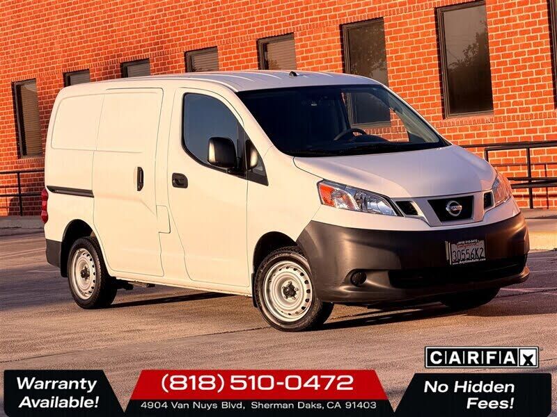 2017 NISSAN NV200