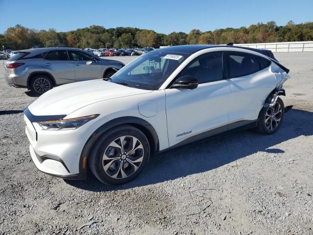 2021 FORD Mach-E