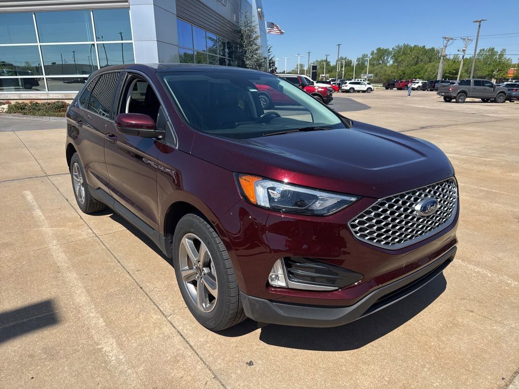 2023 FORD Edge