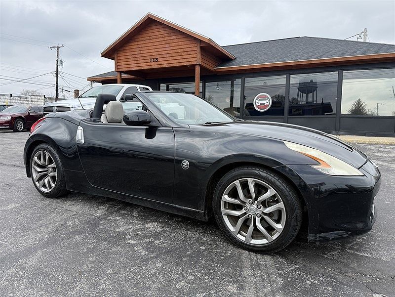2010 NISSAN 370Z