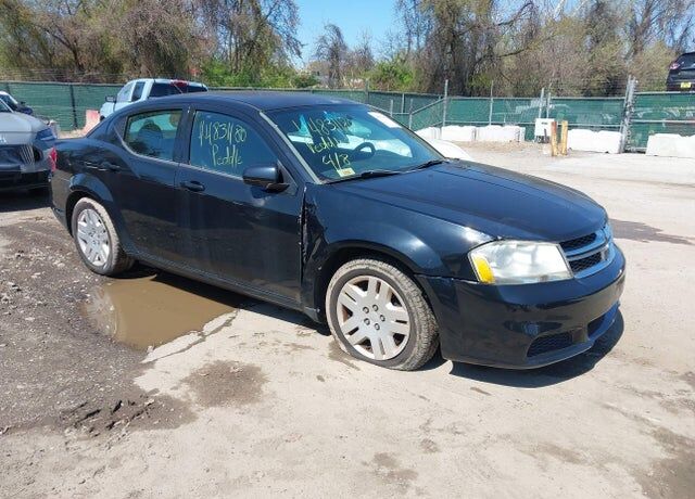 2013 DODGE Avenger