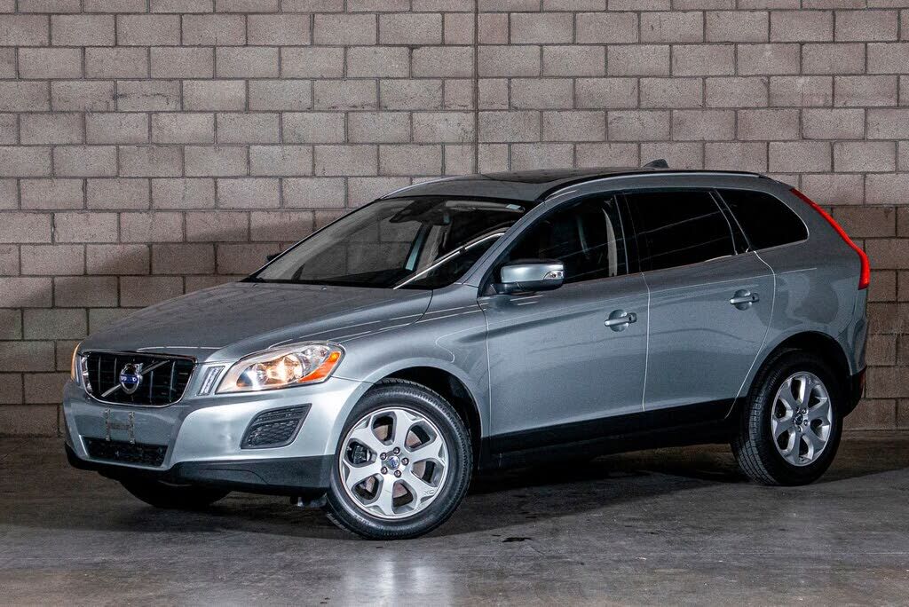 2011 VOLVO XC60