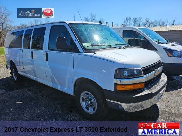 2017 CHEVROLET Express