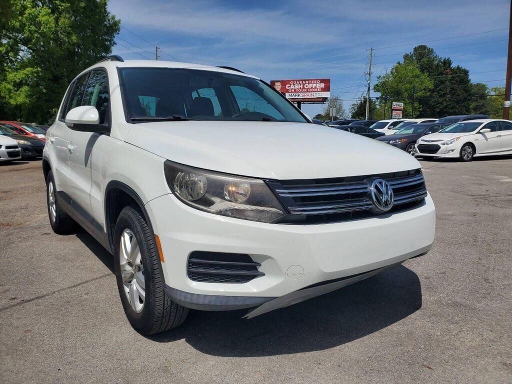 2015 VOLKSWAGEN Tiguan