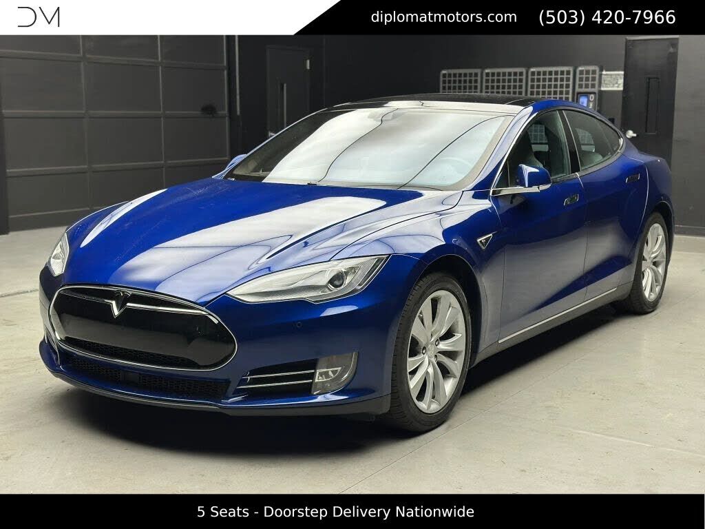2015 TESLA Model S