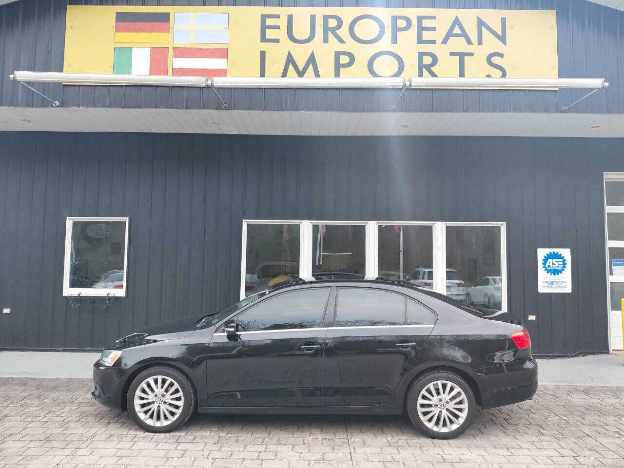 2011 VOLKSWAGEN Jetta