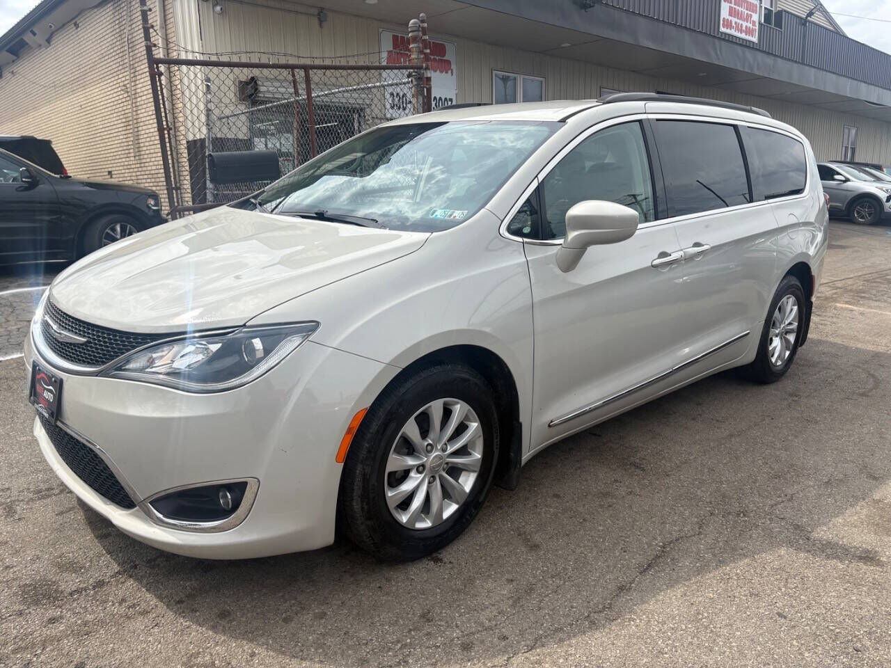 2017 CHRYSLER Pacifica