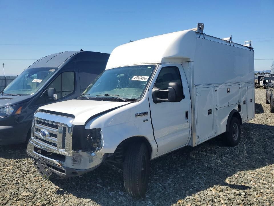 2014 FORD E-350