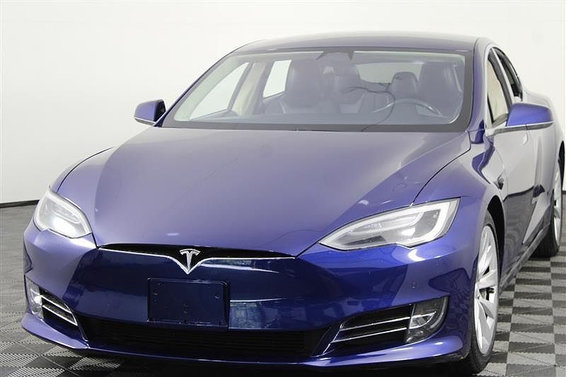 2016 TESLA Model S