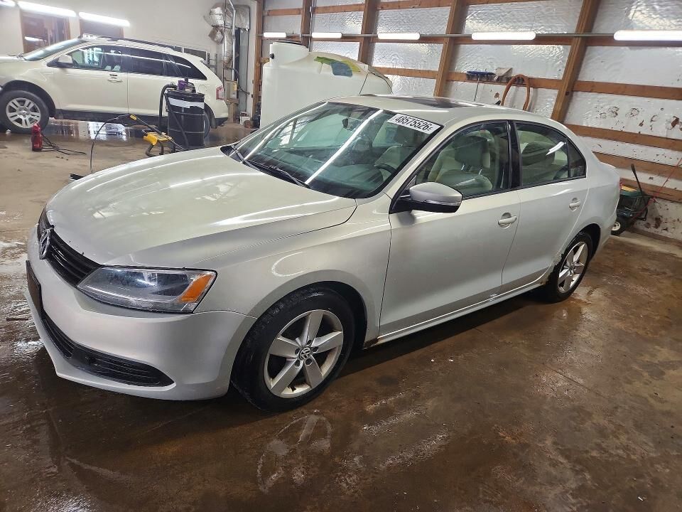 2011 VOLKSWAGEN Jetta