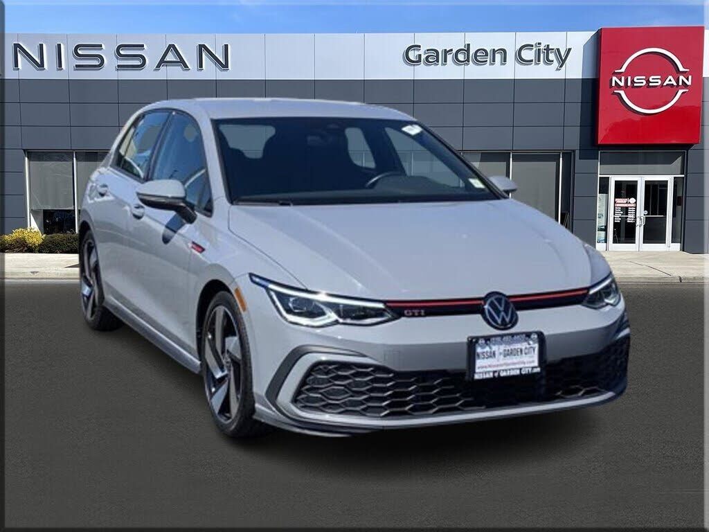 2024 VOLKSWAGEN Golf GTI