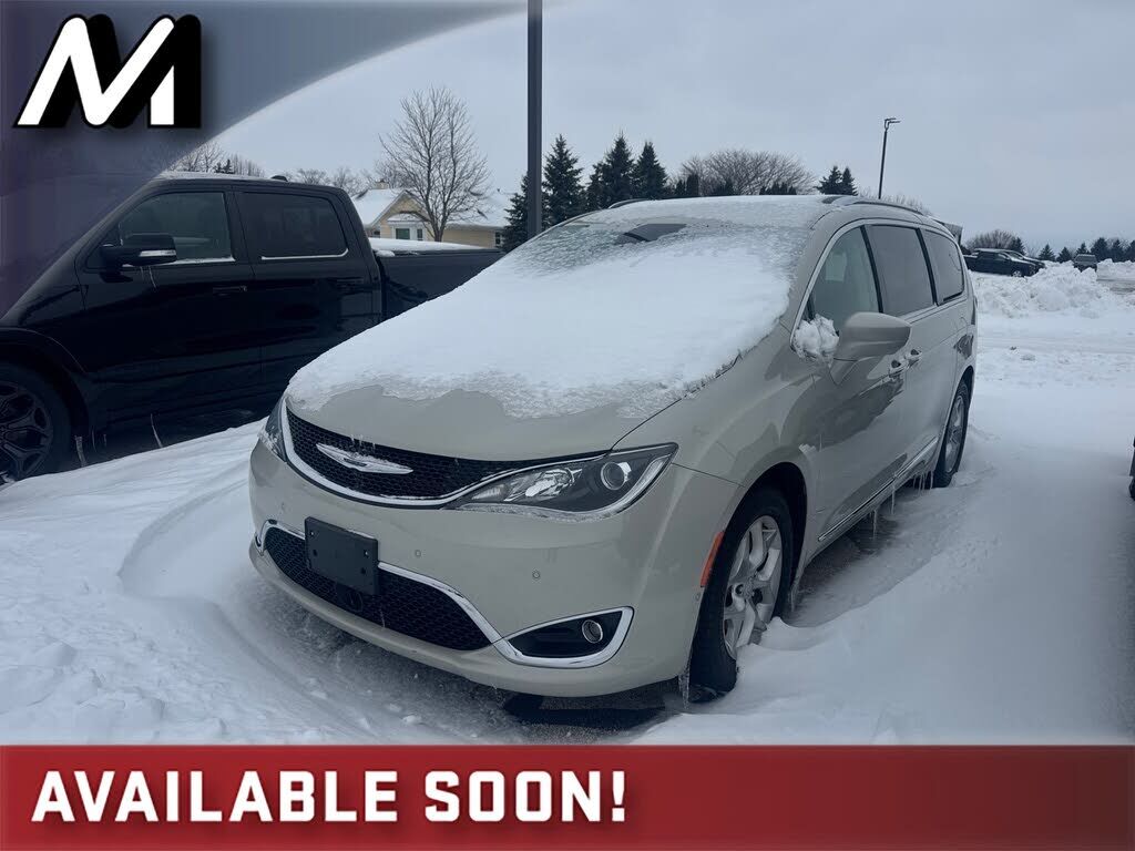 2019 CHRYSLER Pacifica