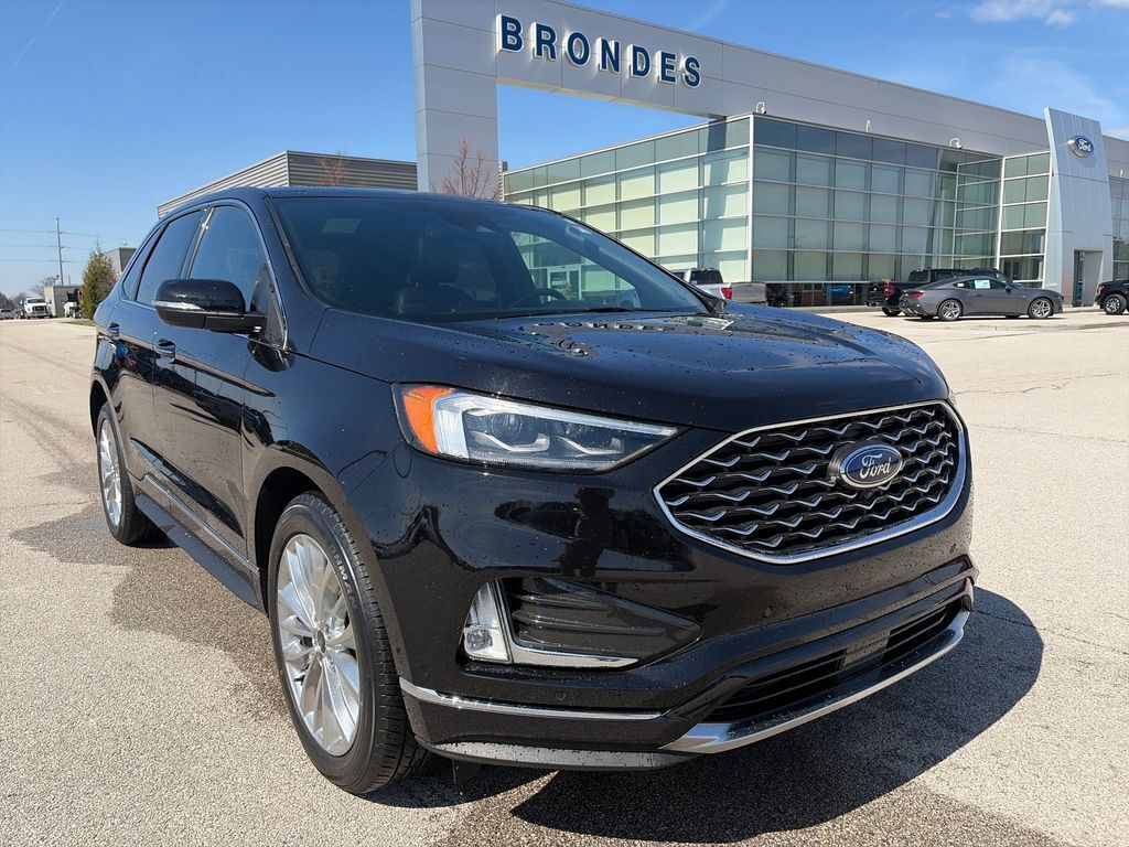 2022 FORD Edge