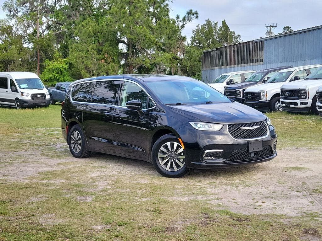 2024 CHRYSLER Pacifica