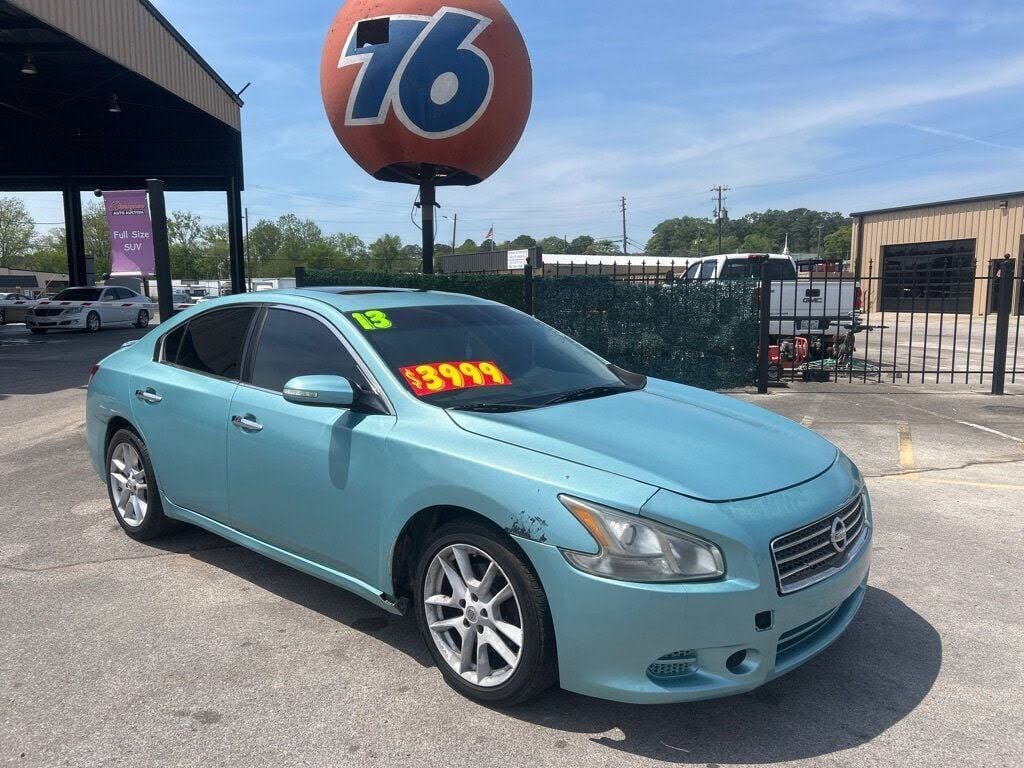 Nissan Maxima