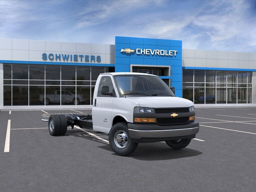 2026 CHEVROLET Express