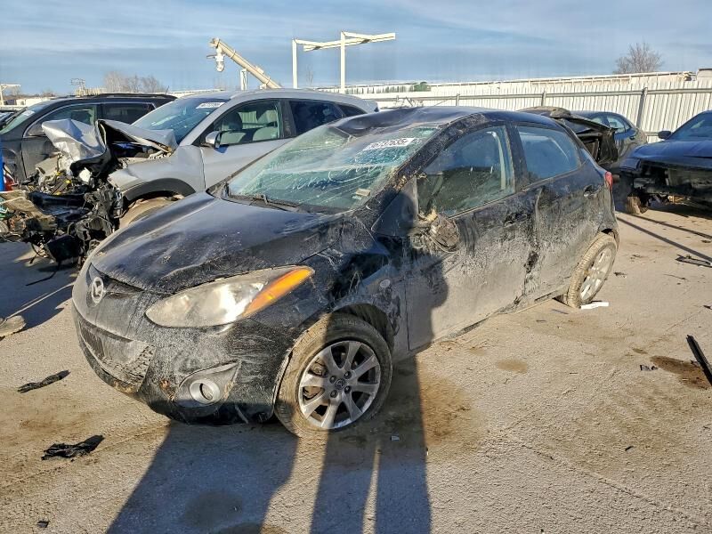 2013 MAZDA Mazda2