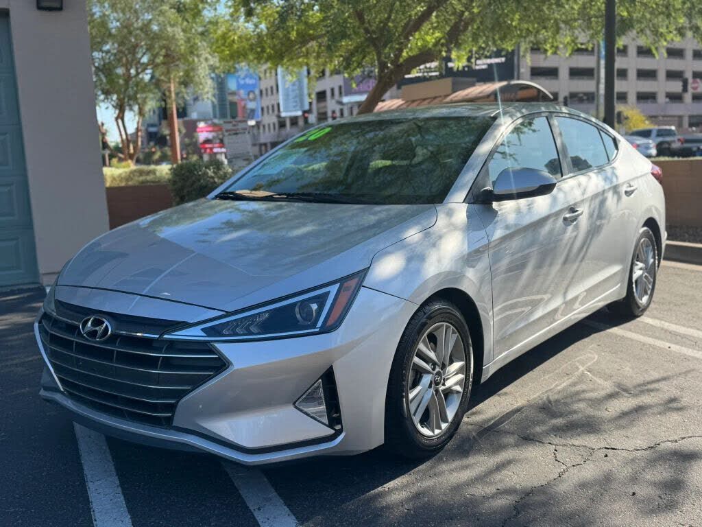 2020 HYUNDAI Elantra