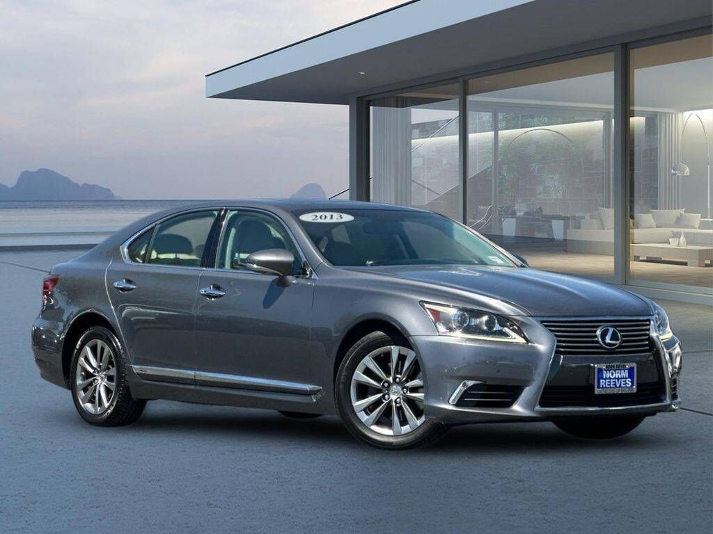 2013 LEXUS LS