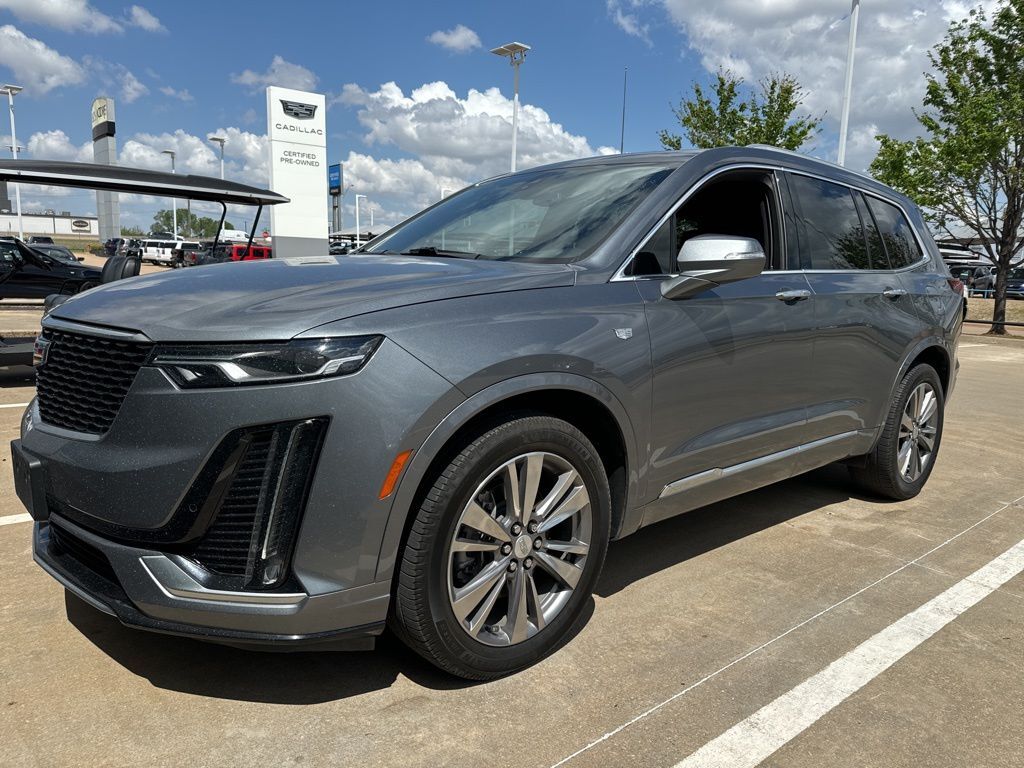 2022 CADILLAC XT6