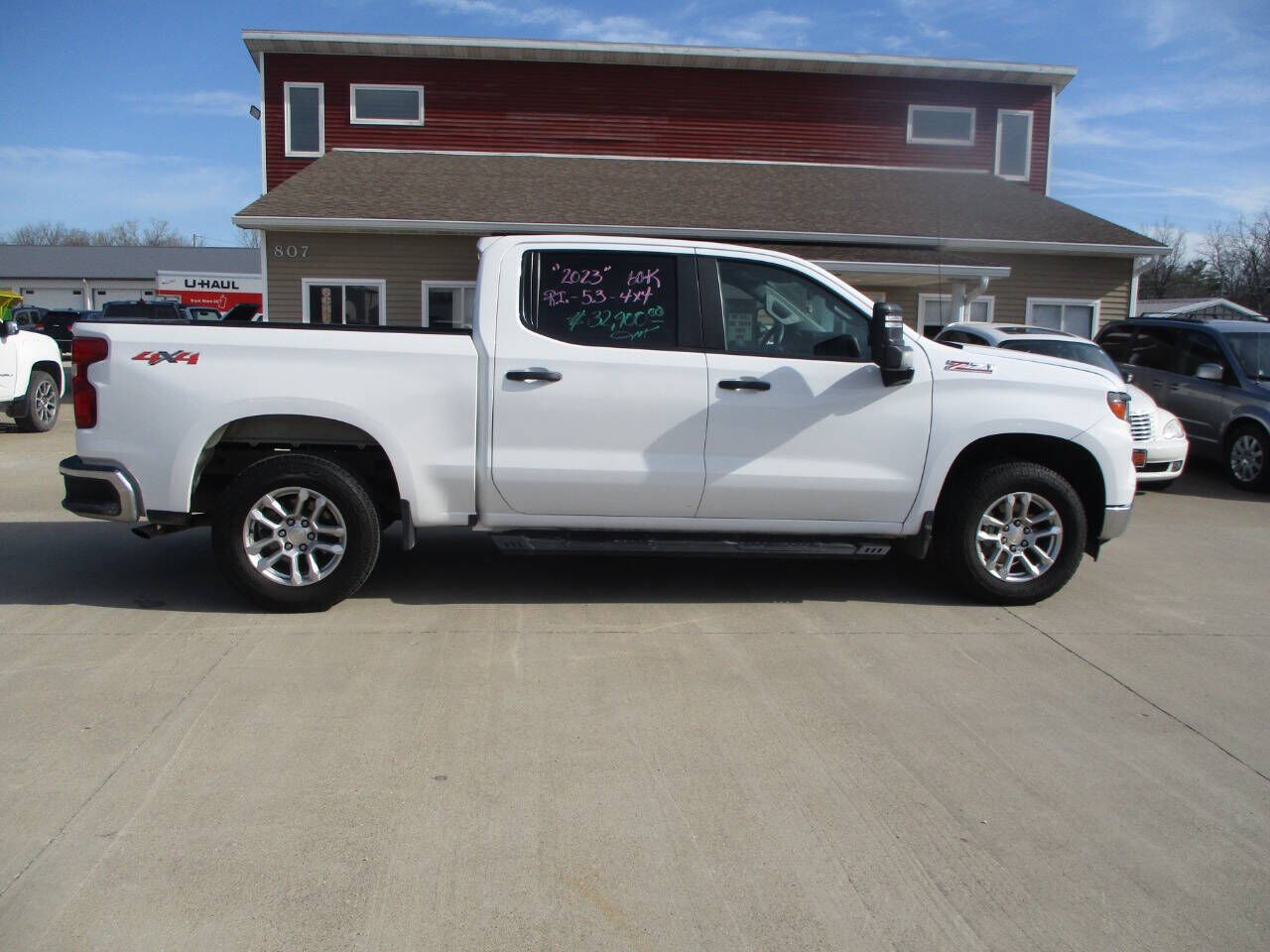 2023 CHEVROLET Silverado