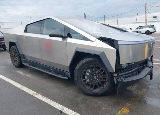 2024 TESLA Cybertruck