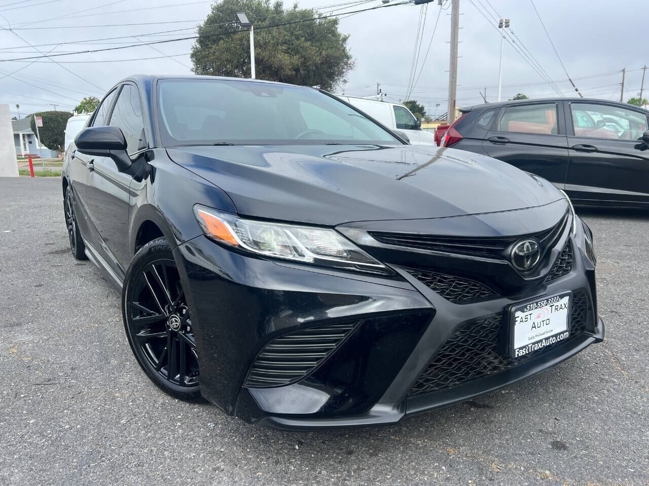 2019 TOYOTA Camry
