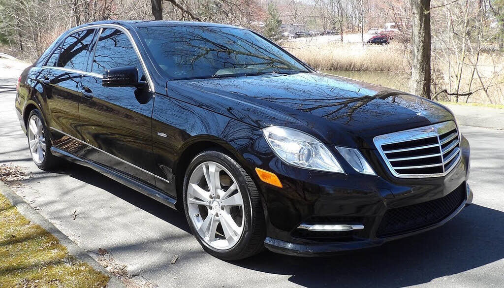 2012 MERCEDES-BENZ E-Class