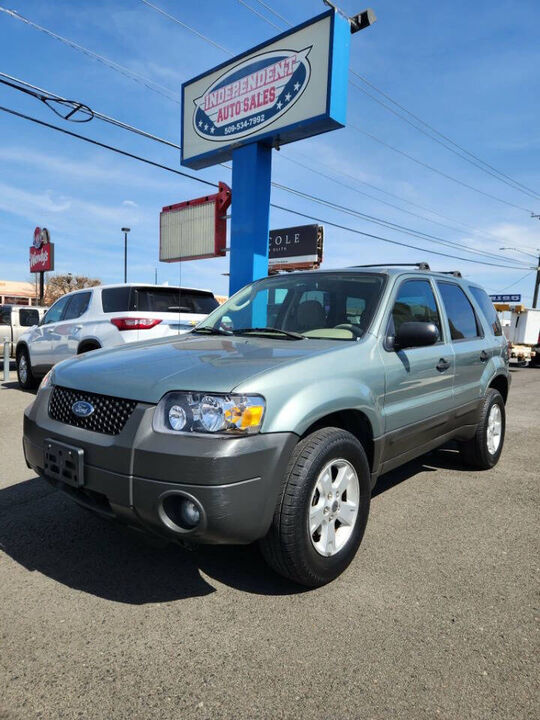 2005 FORD Escape