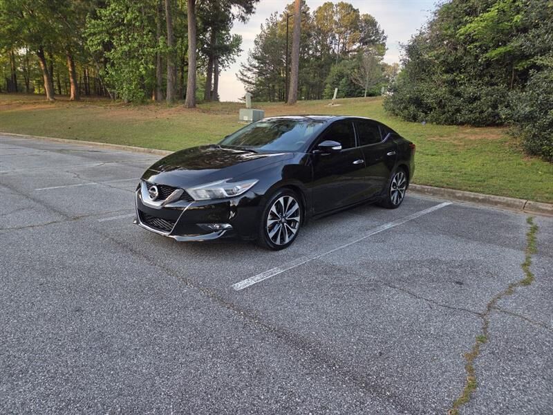 2017 NISSAN Maxima