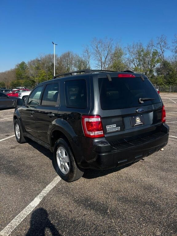 2009 FORD Escape