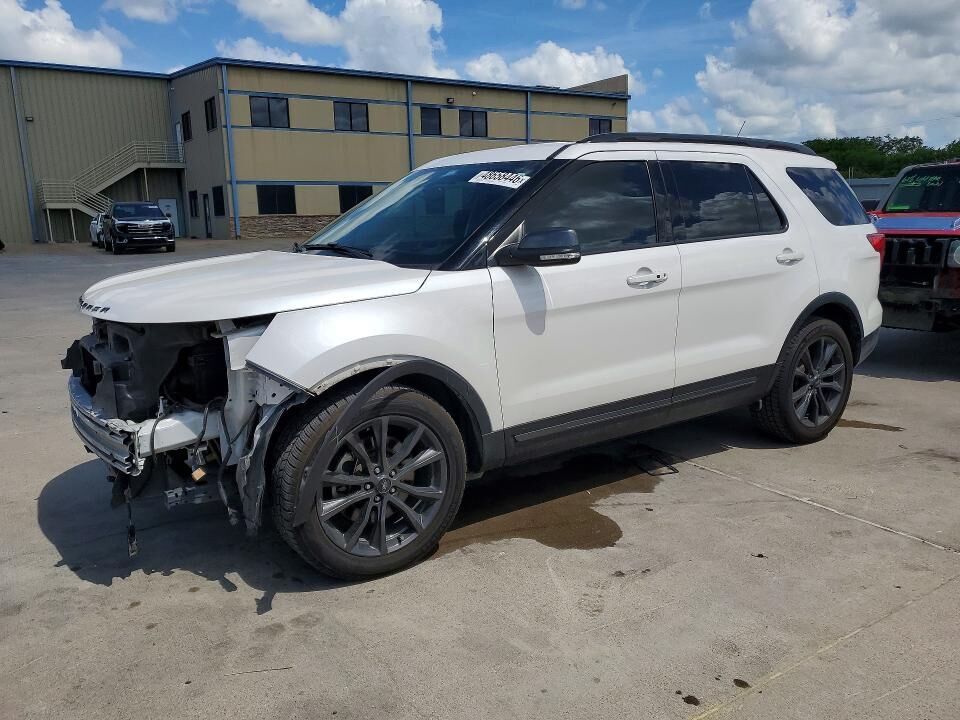 2019 FORD Explorer
