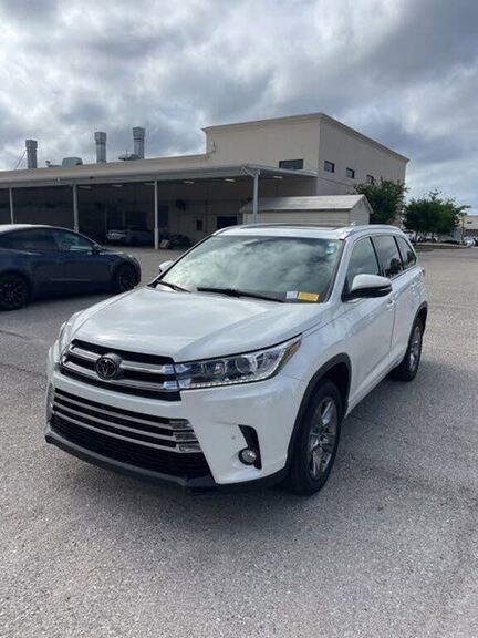 2018 TOYOTA Highlander