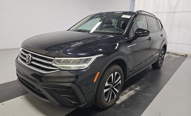 2022 VOLKSWAGEN Tiguan