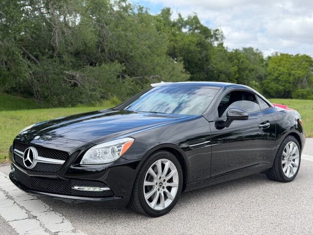 2016 MERCEDES-BENZ SLK-Class