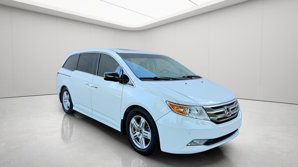 2013 HONDA Odyssey