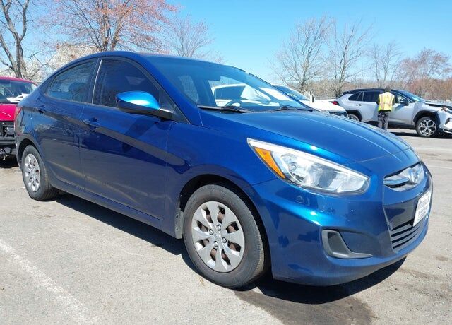 2016 HYUNDAI Accent