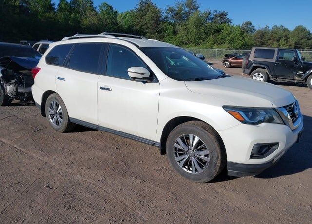 2017 NISSAN Pathfinder
