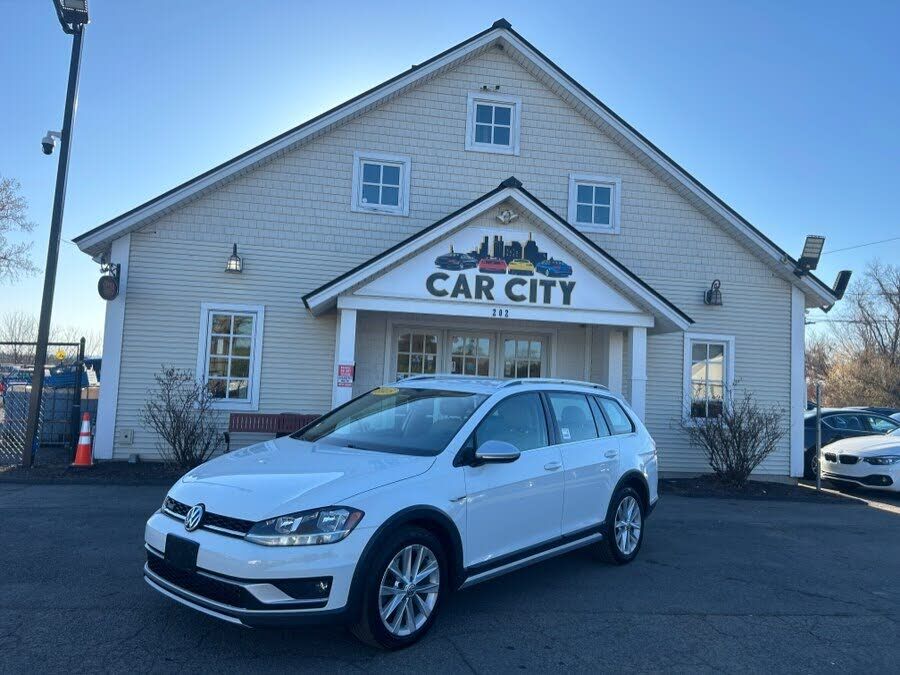 2018 VOLKSWAGEN Golf Alltrack