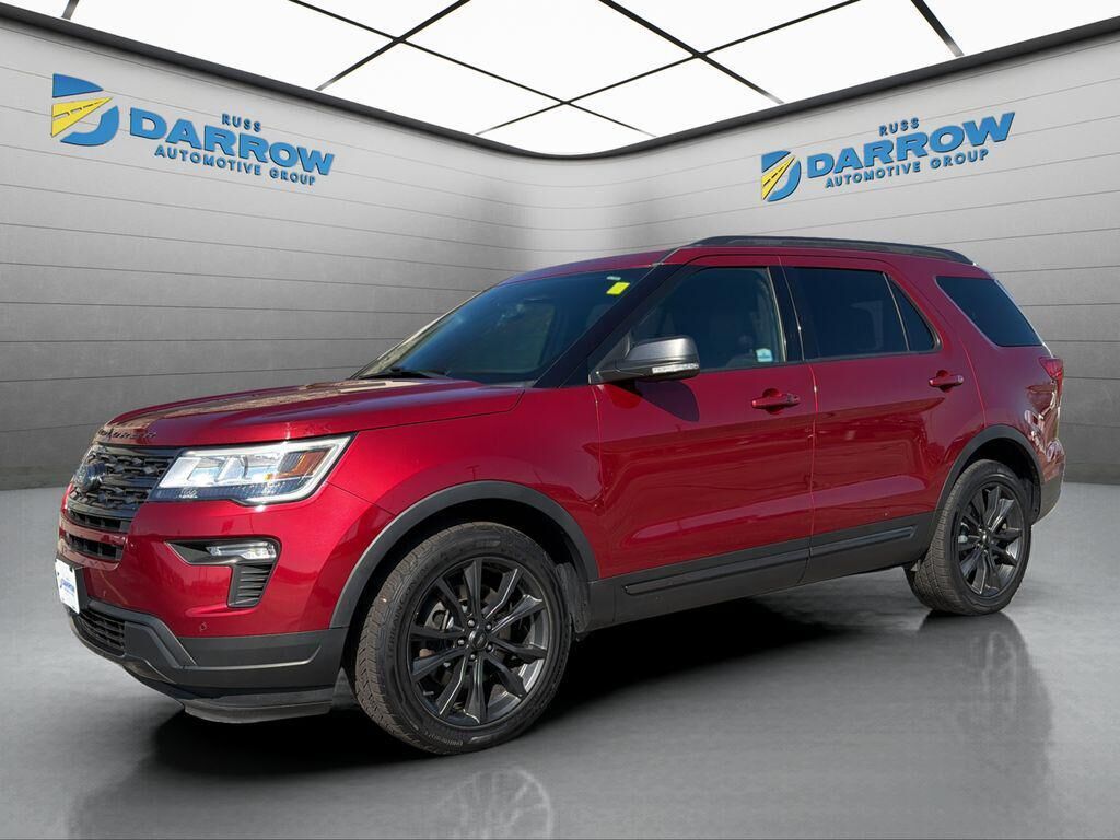 2018 FORD Explorer