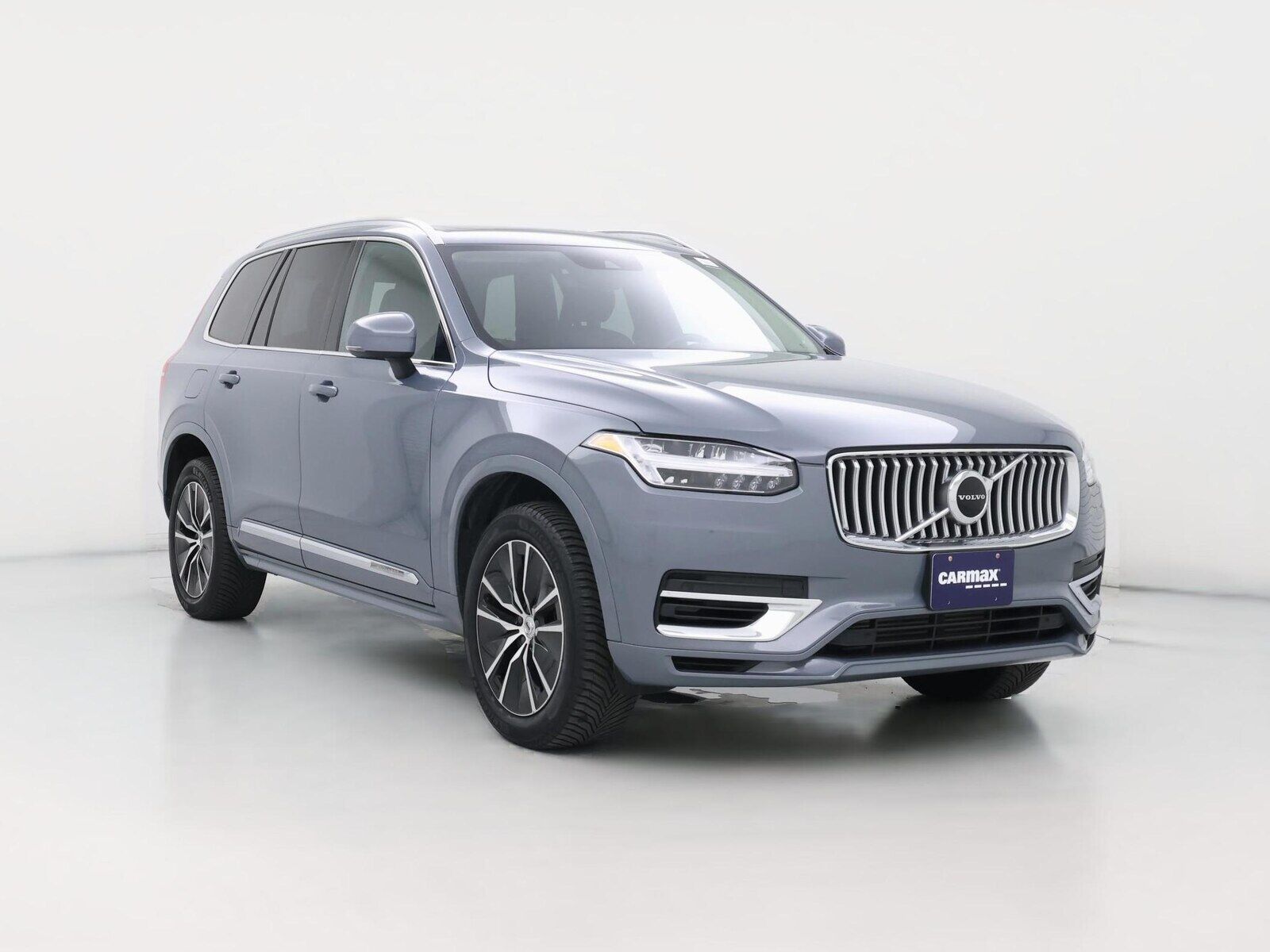 2022 VOLVO XC90
