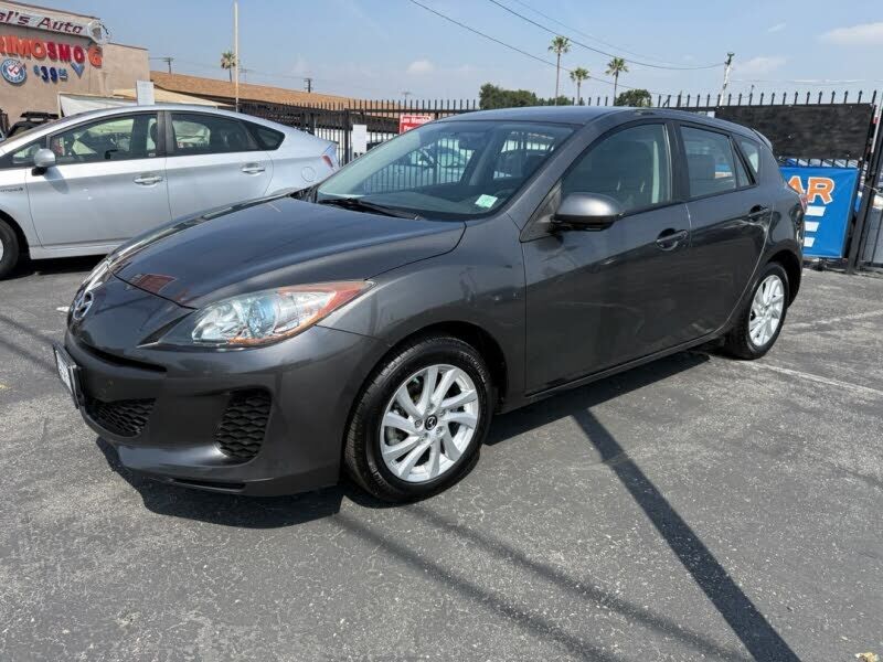 2013 MAZDA Mazda3