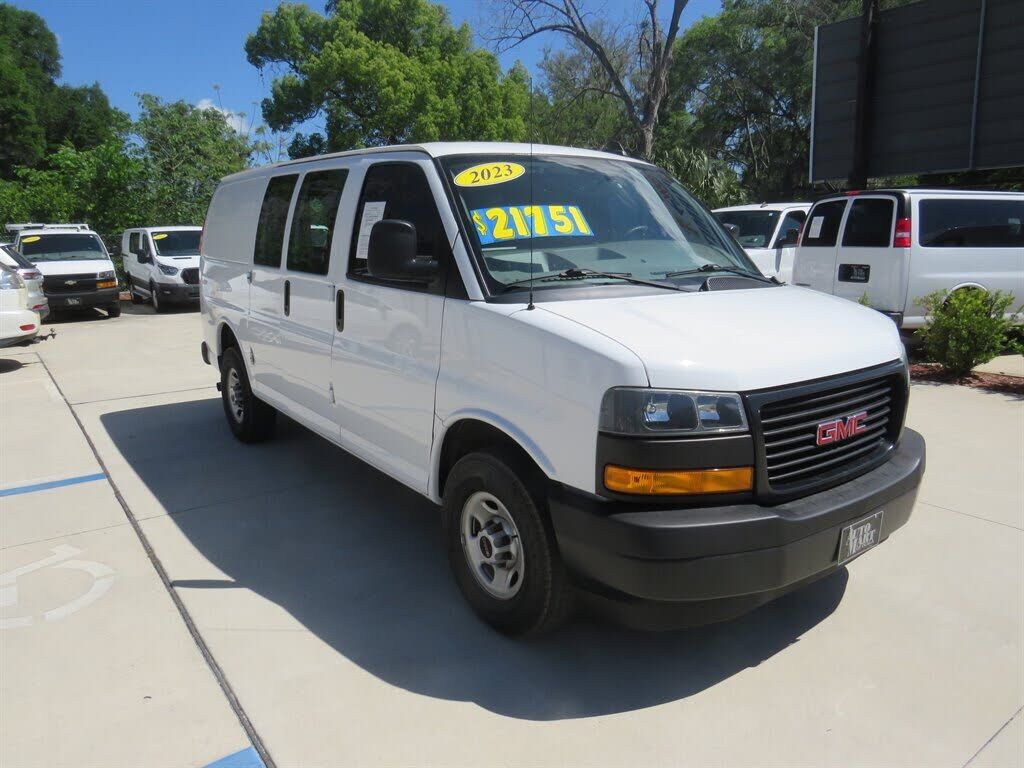 2023 GMC Savana