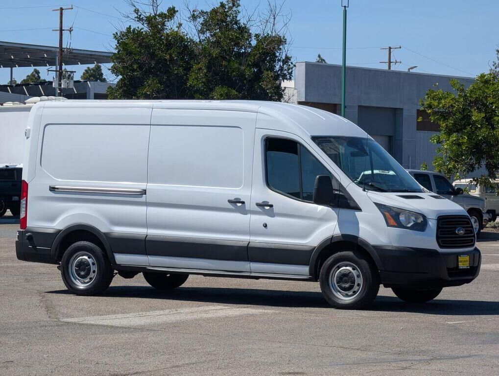 2018 FORD Transit